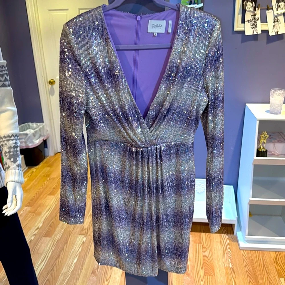 🛍️🛍️Purple and silver sequenced dress size 6 - Picture 5 of 10